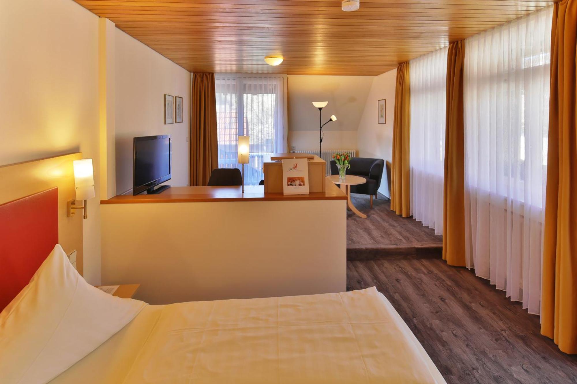 Hotel Hirschen Ґлоттерталь Екстер'єр фото